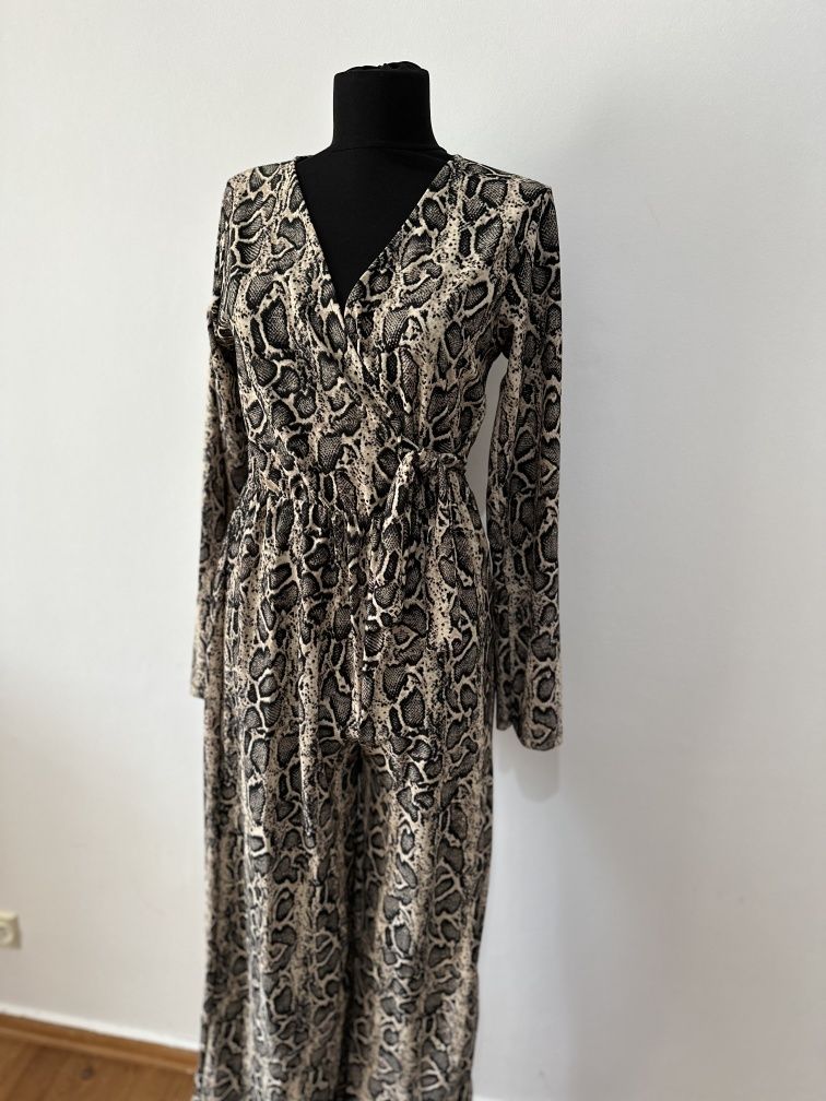 Salopetă cu animal print
