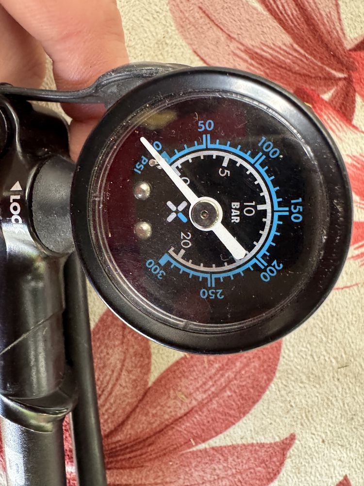 амортисьорна вилка BTWIN 940