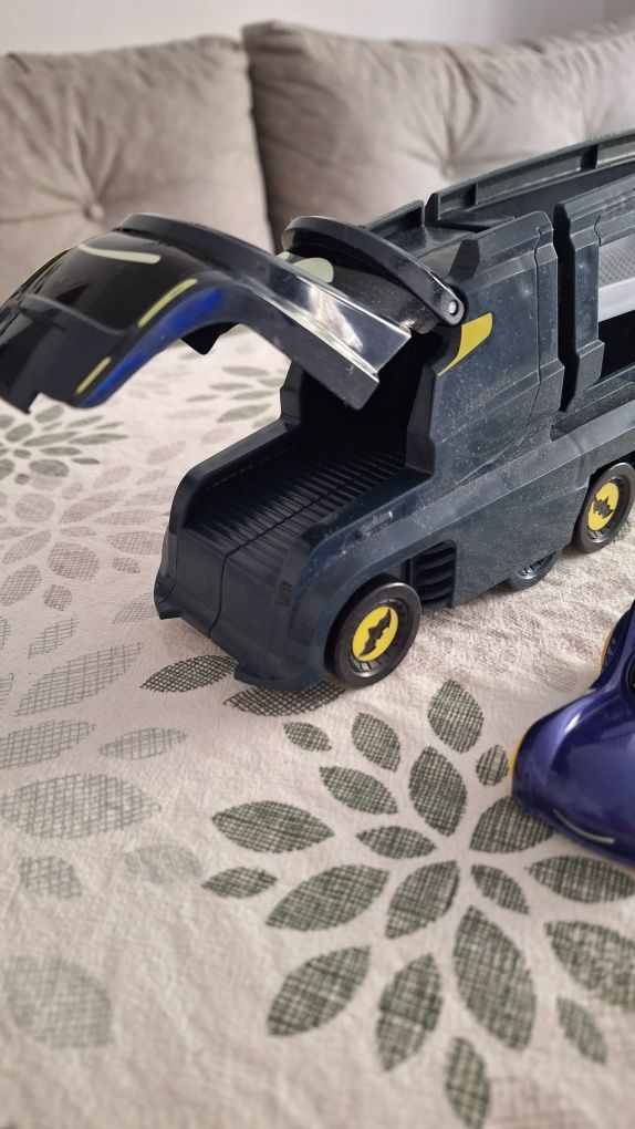 Batwheels камион и количка