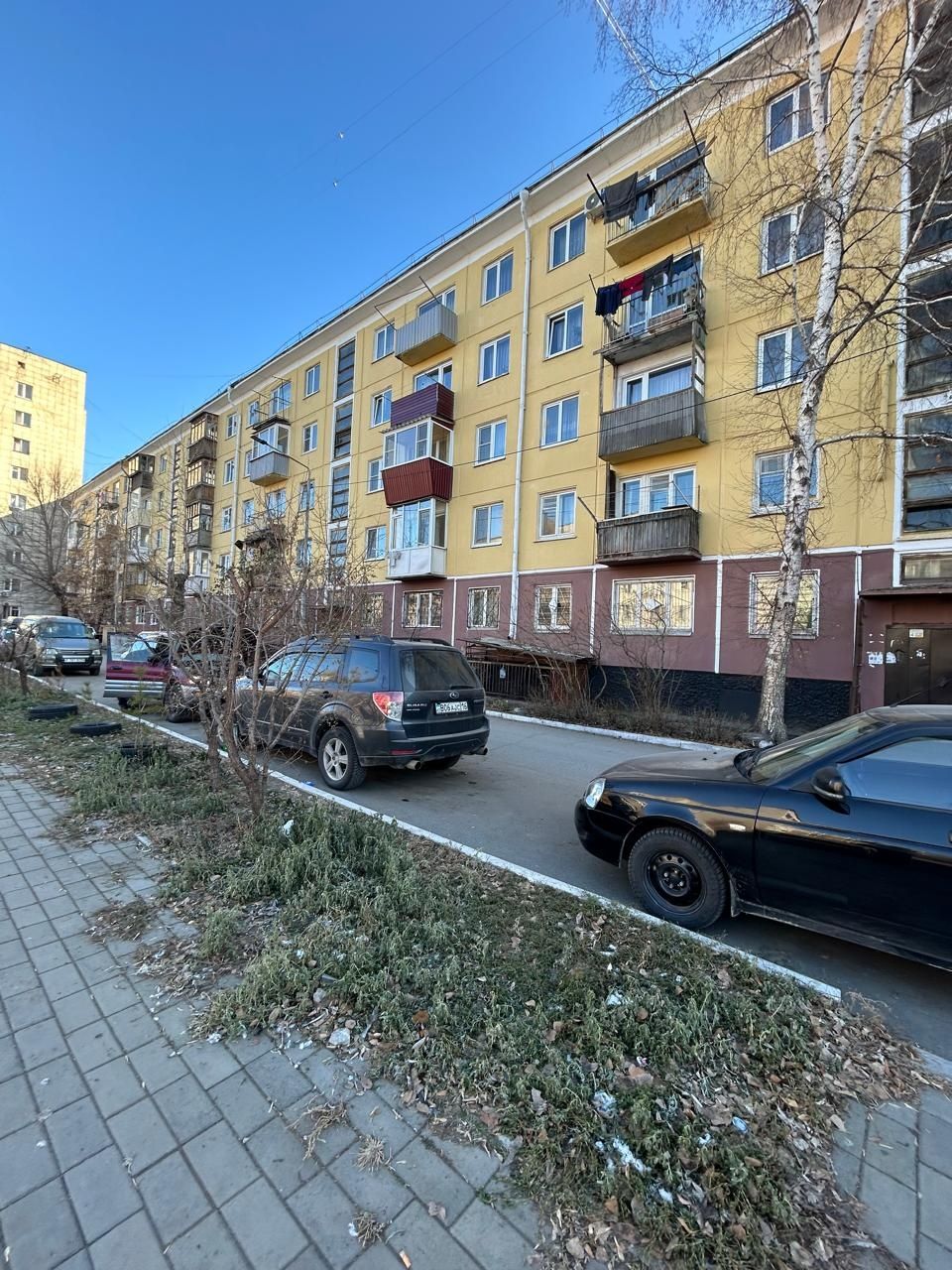 Продаётся 3-х по ул. Казахстан, 105