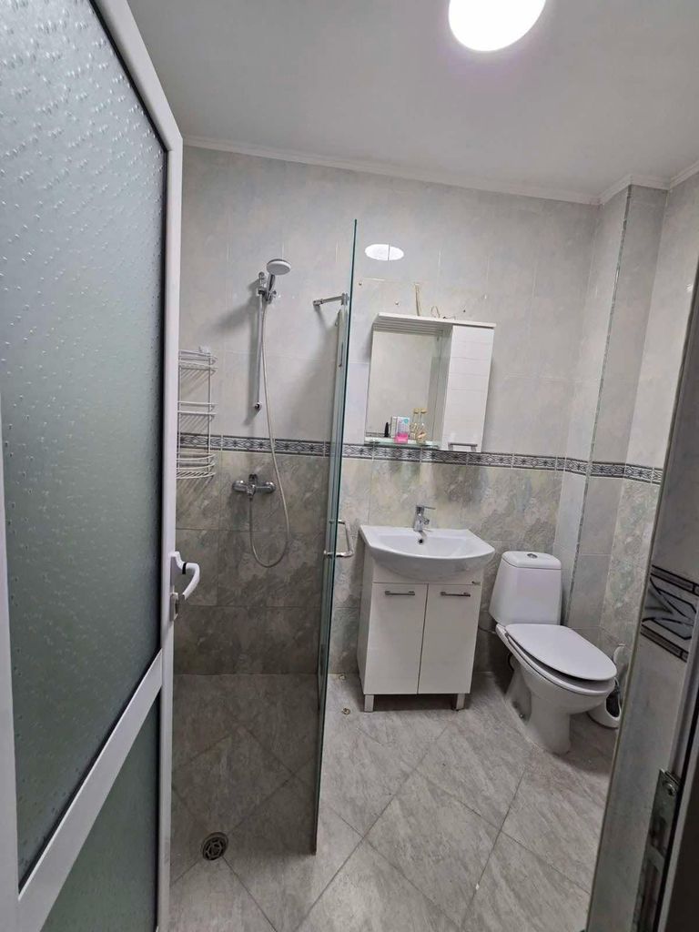 Дава се под наем Тристаен апартамент в Пловдив, Център - 73 кв.м за 500 € - Снимка #9