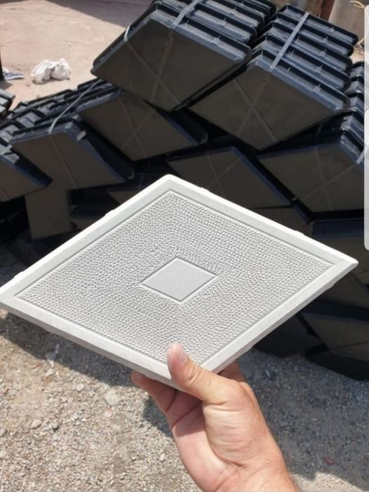 Fabricați-vă pavele firma vand forme pavaj matrite dale constructi bet
