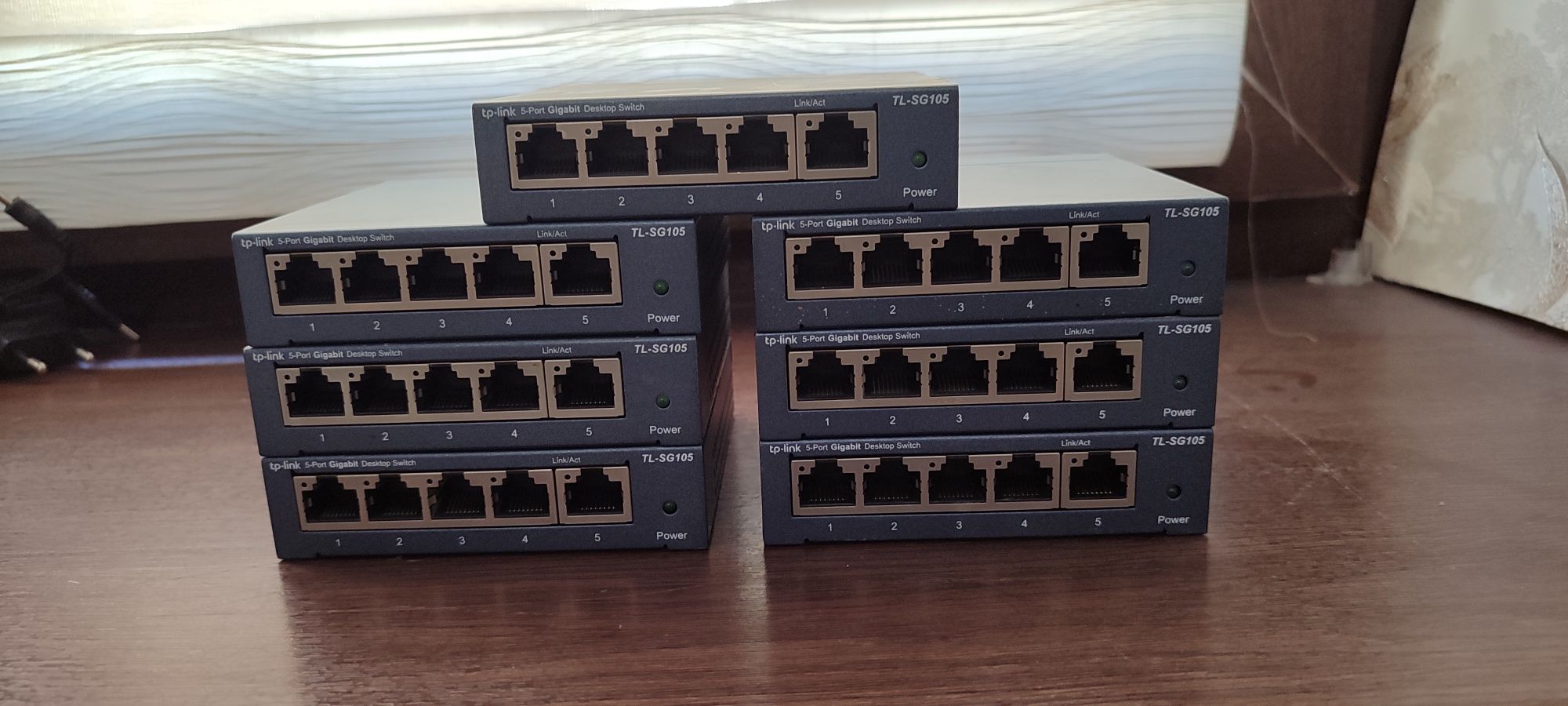 Gigabit Коммутатор Tp-link TL-SG105 Gigabit Desktop switch