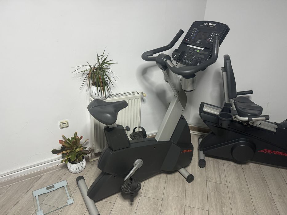 Bicicleta profesionala life fitness