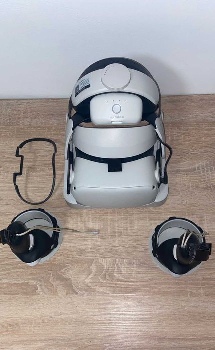 Oculus Quest 2 + Head strap + baterie externa + statie de incarcare