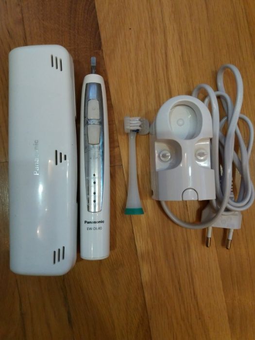 Электрическая зубная щётка Panasonic