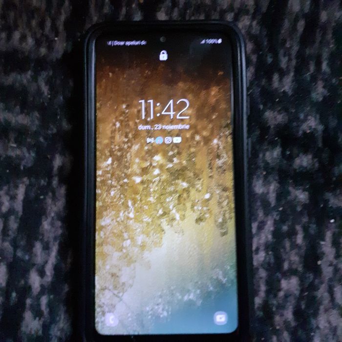 Vând telefon Samsung Galaxy A 20 E