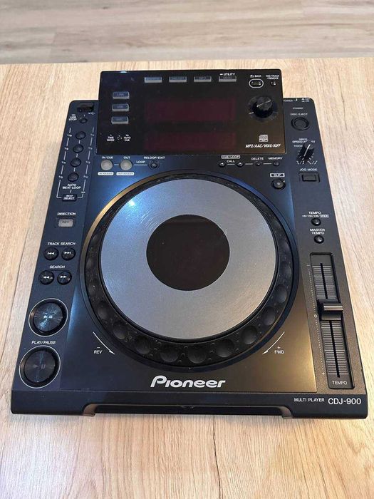 Диджейское оборудование. Проигрыватель Pioneer CDJ 900