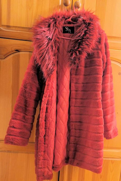 Дамско палто червено