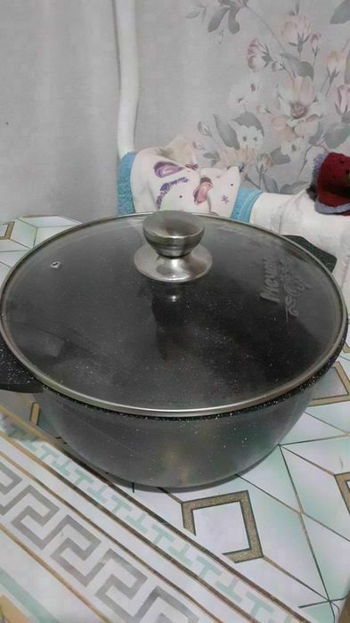 Казан , кухонный