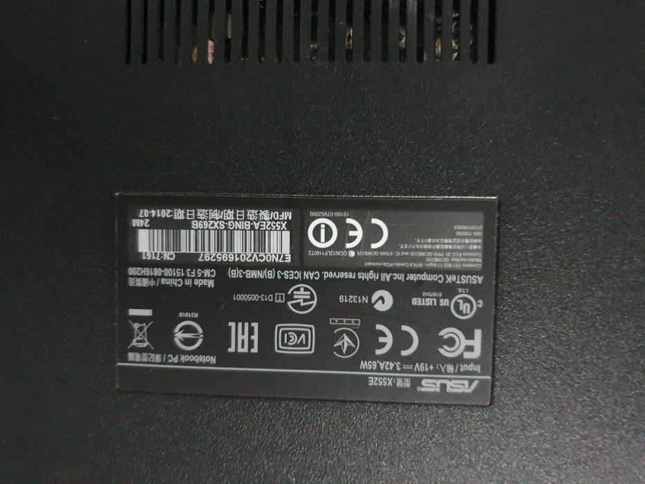 Laptop ASUS X552EA – AMD, 12GB RAM, Windows 10 – touchpad defect