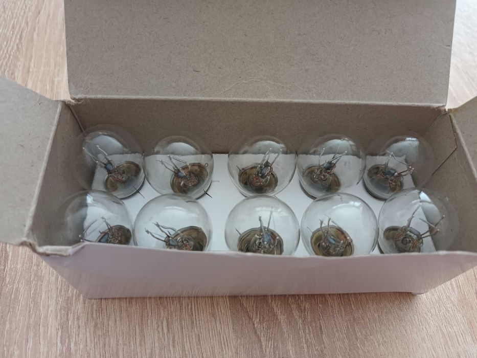 Крушки стоп габарит 12V 21W/5W,симетрична,Асиметрична,габарити,букси