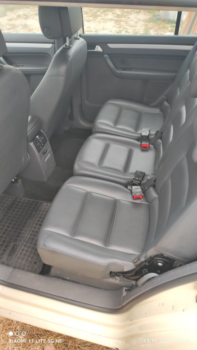VW TOURAN 2.0 TDI-  DSG  2014г. На части