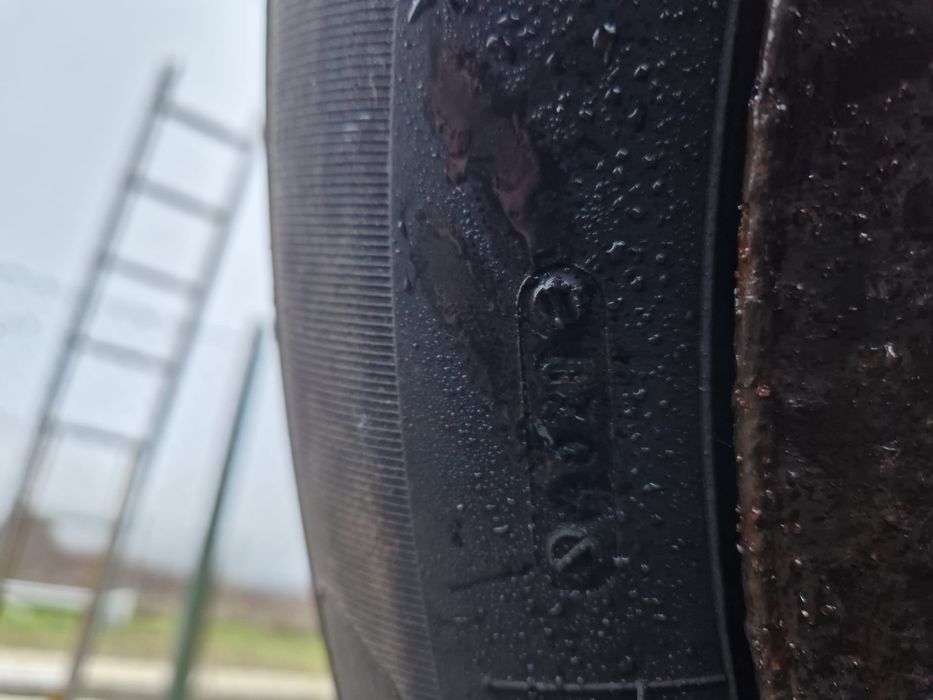 Jante r15+anvelope iarna renault fluence/megane3