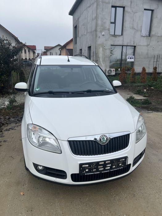 Vand sau schimb Skoda Roomster