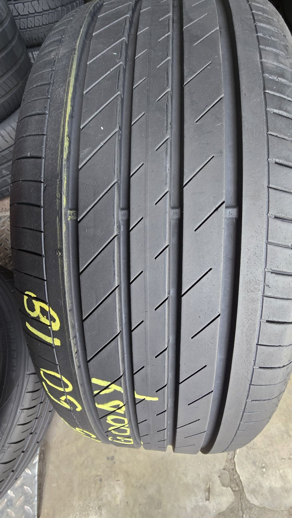 2 anvelope vară Goodyear și 2 Falken 215/50/18