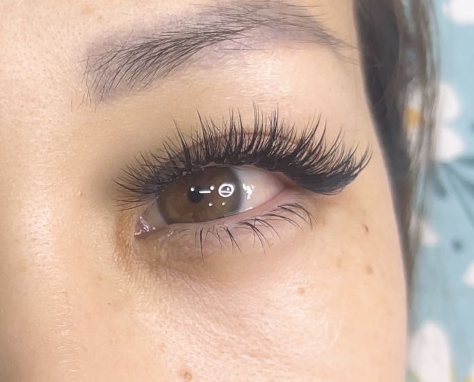 Наращивание ресницы выезд