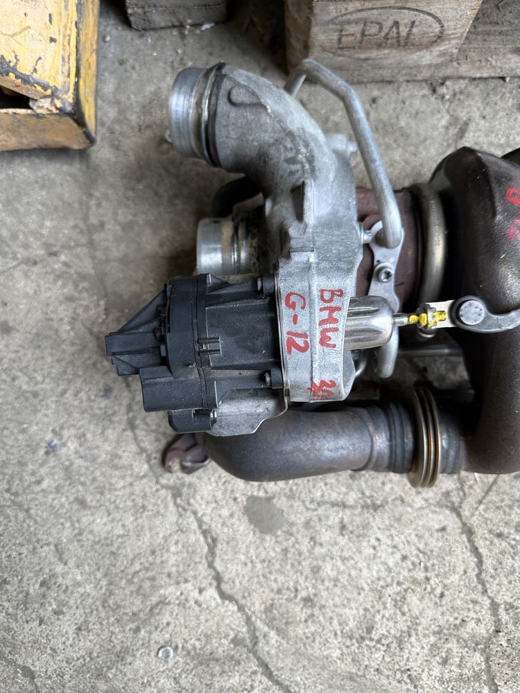 Оригинално БИ-Турбо BMW G30 G31 G32 G11 G12  B57  750I 4.4L TWIN TURBO