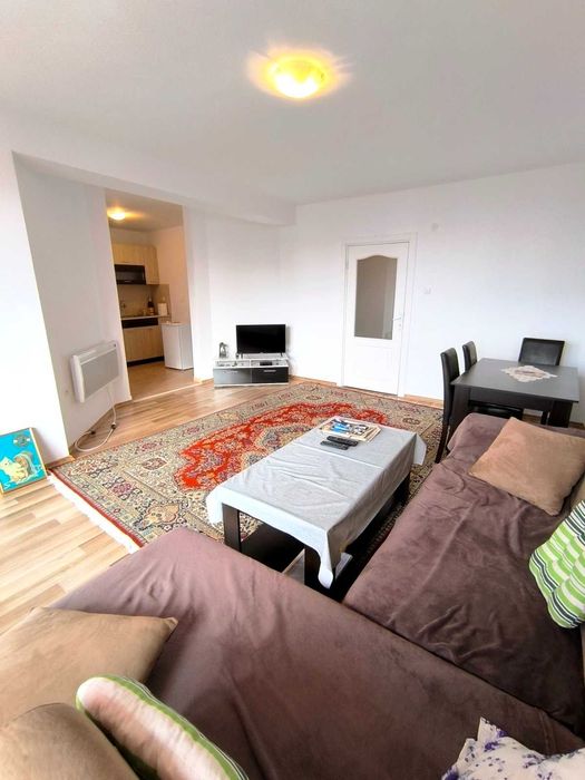 Продавам двустаен апартамент в гр. Перник кв. Изток