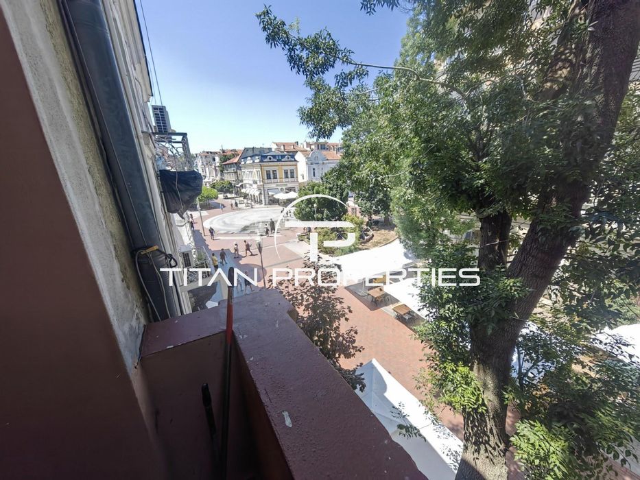 Продава се Двустаен апартамент в Варна, Център - 65 кв.м за 3524 €/кв.м - Снимка #10