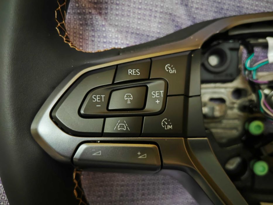 Оригинален волан за VW Amarok-Амарок,чисто нов