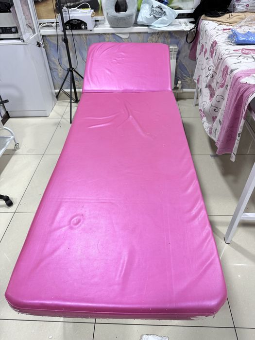 Kushetka sotiladi srochna