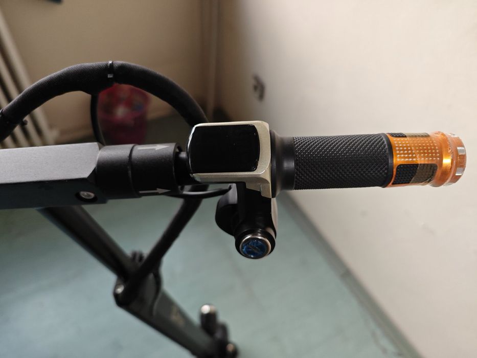 Електрическа тротинетка със седалка 2Drive като НОВА!!