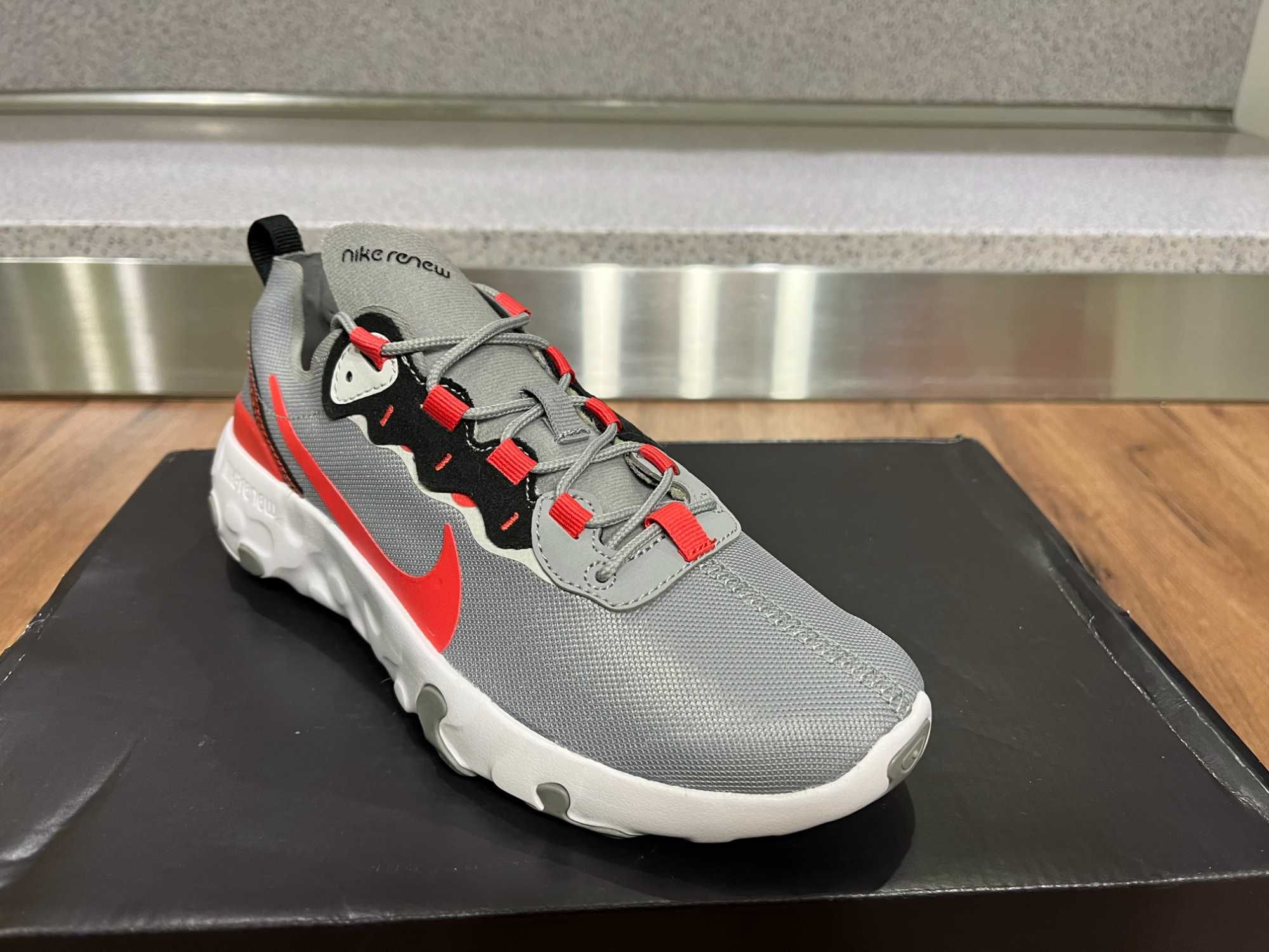 ОРИГИНАЛНИ *** Nike Renew Element 55 / Particle Grey/Track Red