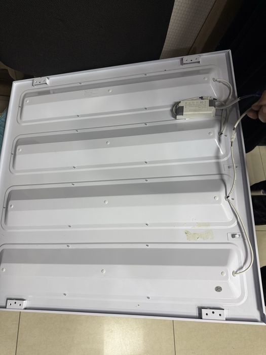 Продам Led лампу потолочную