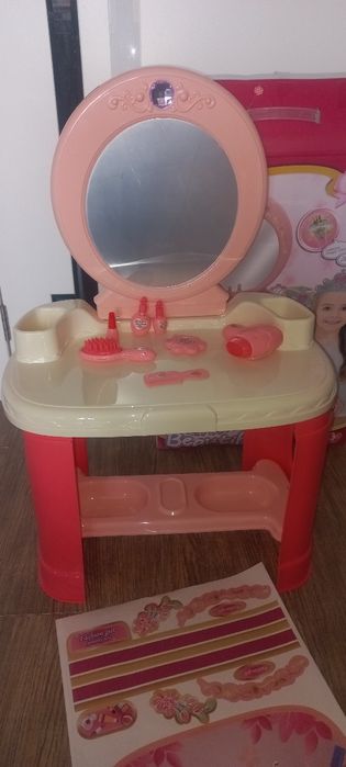 Козметична тоалетка за момиченце