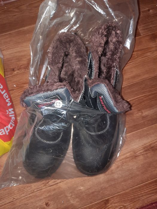 Зимние Спец обувь 43раз Новое