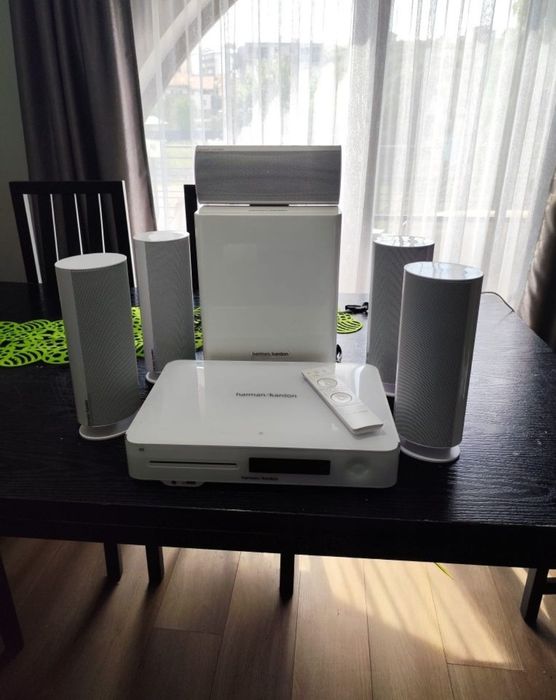 Home cinema Harman Kardon HKTS 200 SUB
Sistemul este nou,