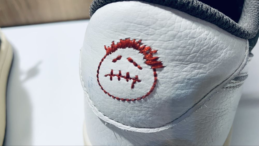 Оригинални мъжки Jordan 1 Low OG x Travis Scott