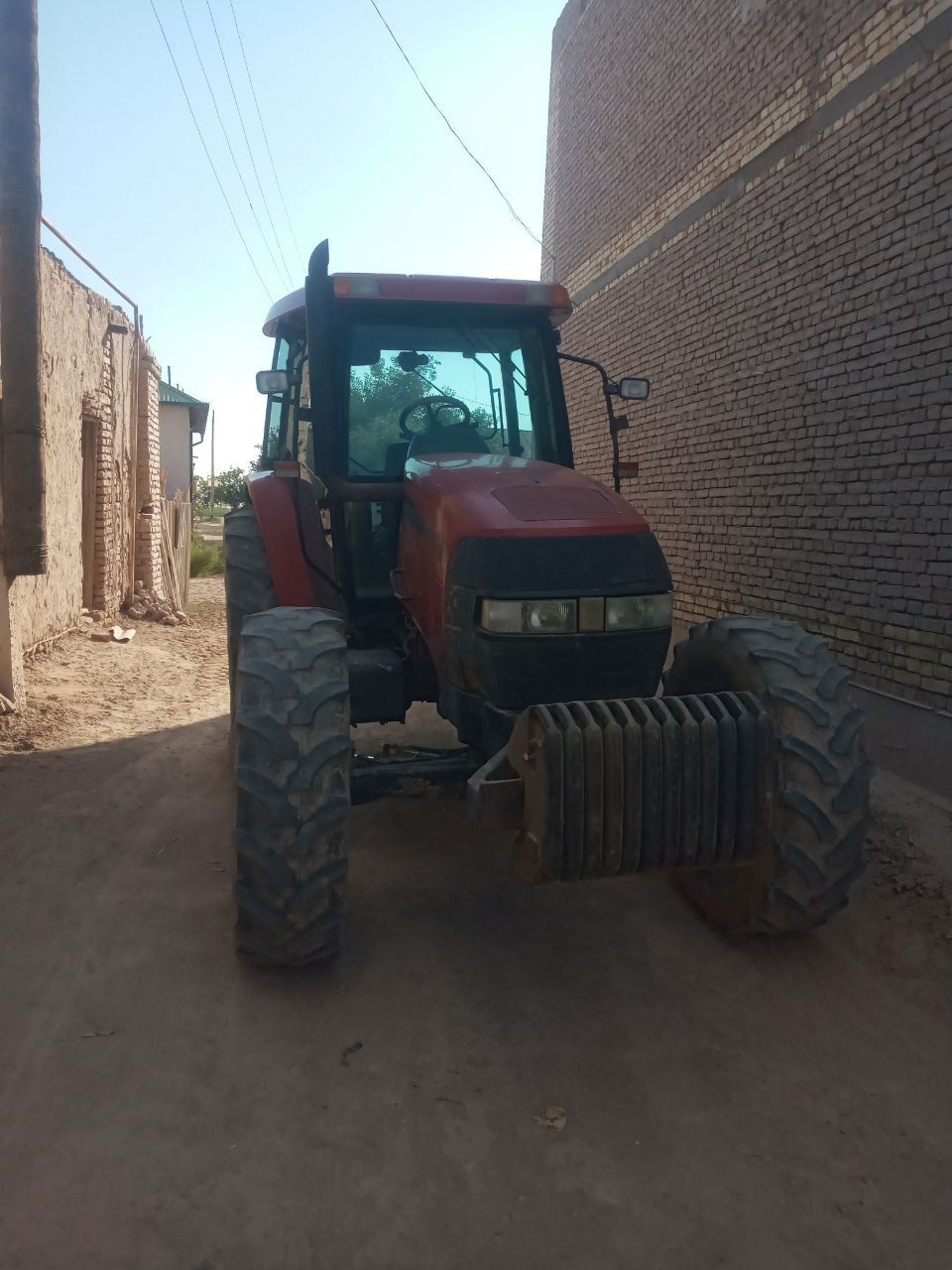 Case mxm 140 pro traktori sotiladi.ishga tayyor holatda.