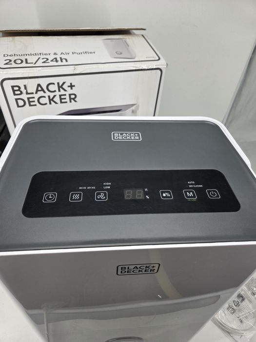 Влагоабсорбатор -Изсушител за въздух Black & Decker BXDH20E, 20 л/ден,