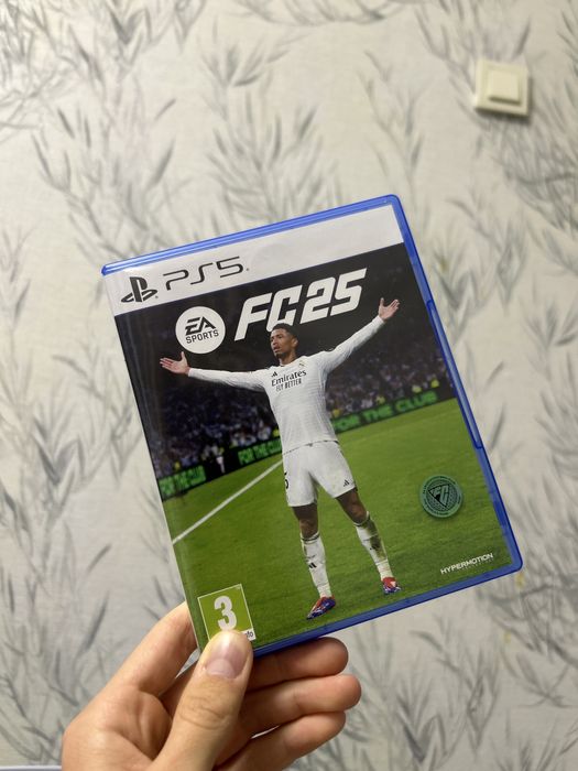 Продается FIFA 2025 для PS5