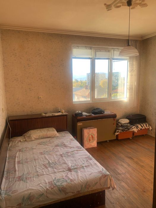 ЧЕТИРИСТАЕН апартамент в Карлово