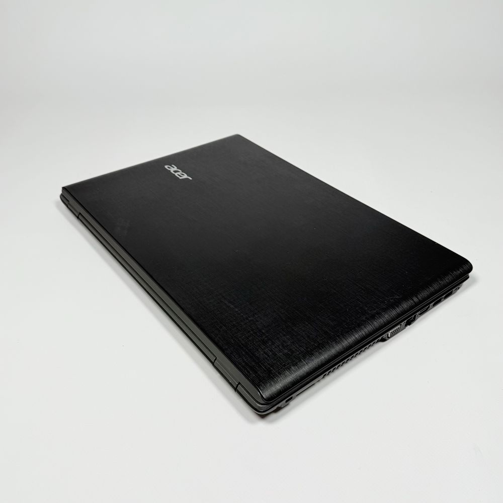 Acer Aspire E5-772G/17,3” HD+/NVIDIA GT 940M/12GB RAM/128GB SSD+1TB