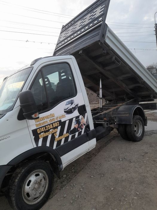 Oferim demolari atât la interior cât și exterior