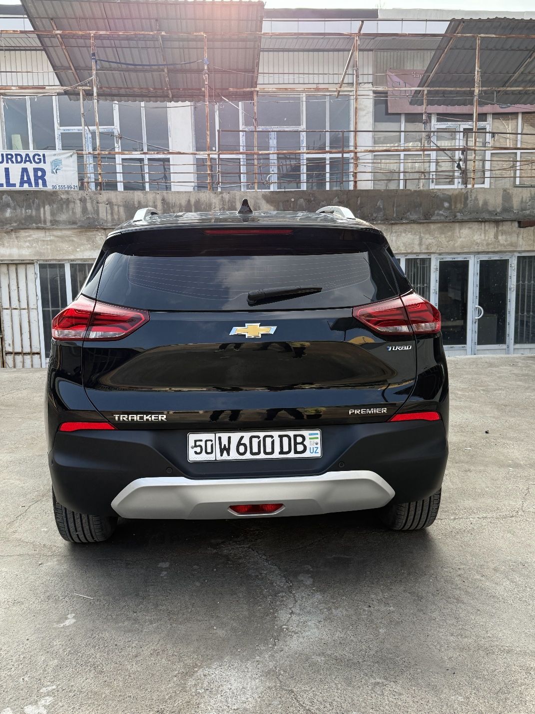 Tracker 2 premier sotiladi