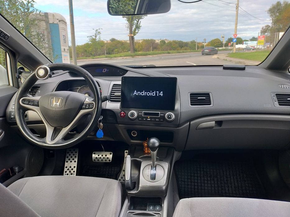 Honda Civic 8 automată