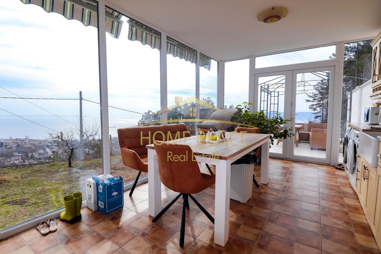 Продава се Къща в Варна, м-т Акчелар - 200 кв.м за 2325 €/кв.м - Снимка #4