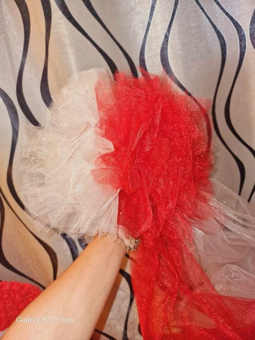 Aranjament mașină mire și mireasă