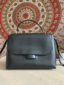 Черна чанта от еко кожа Zara