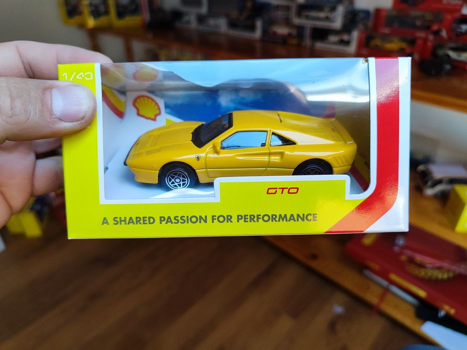 Количка Ferrari GTO