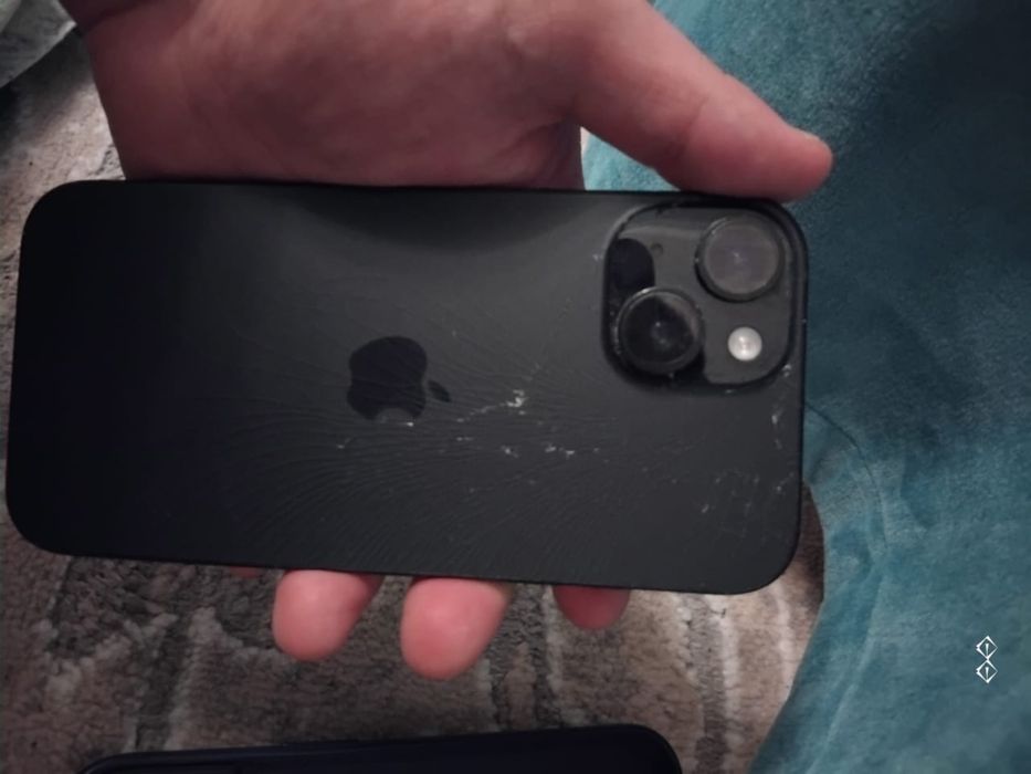 Айфон 15  черный 128 гб