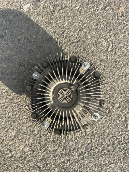 Вязкомуфта Hilux