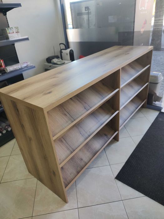 Щанд Каса Бюро за магазин