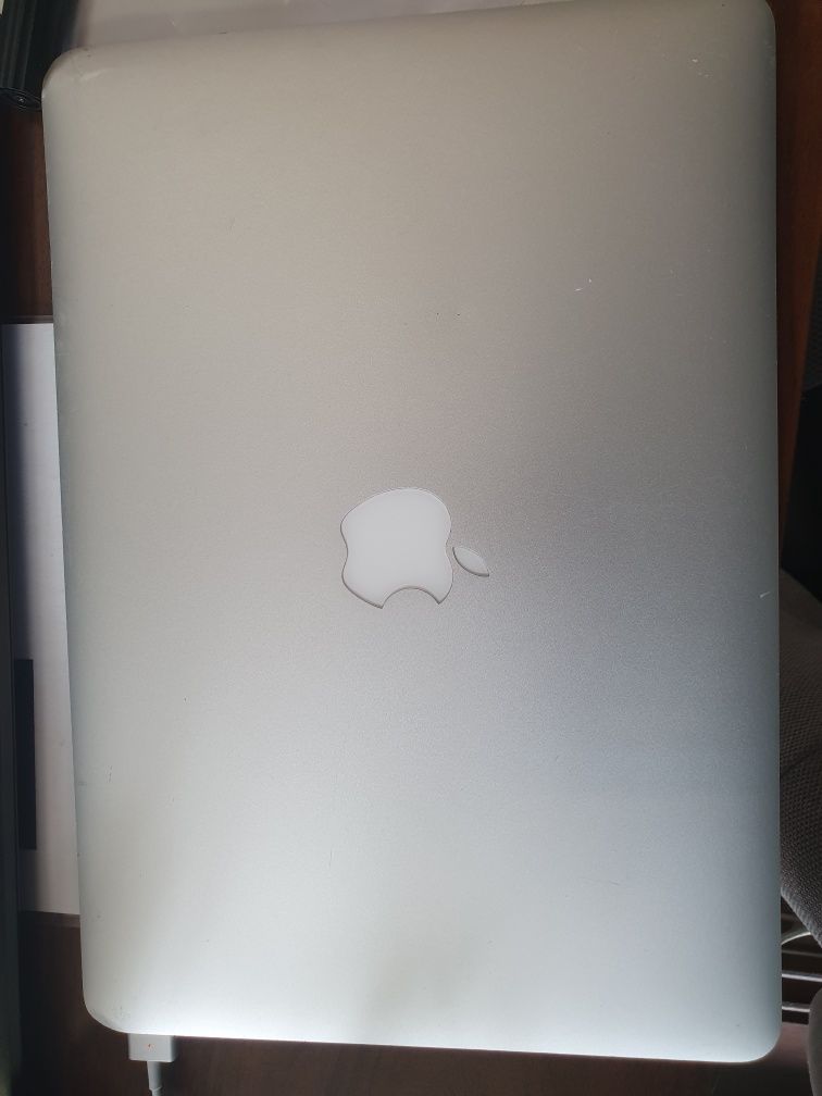 Macbook Air Early 2015 8gb ram i5 Global Amanet Crangasi 52665