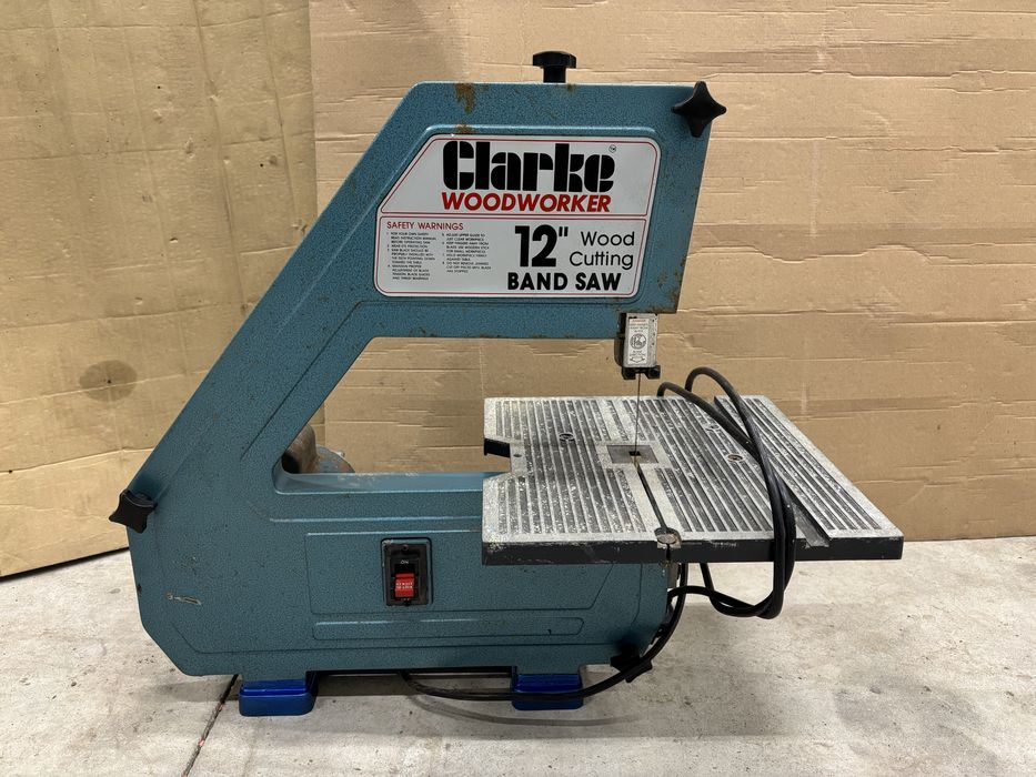 Настолен банциг Clarke